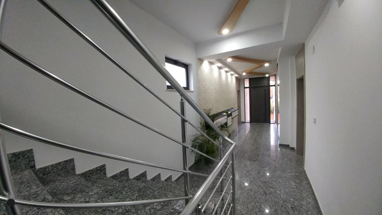 J&J Apartments Beograd Eksteriør bilde