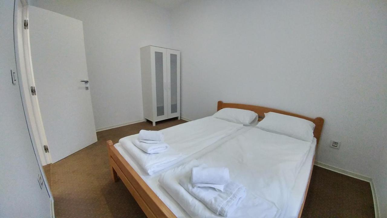 J&J Apartments Beograd Eksteriør bilde